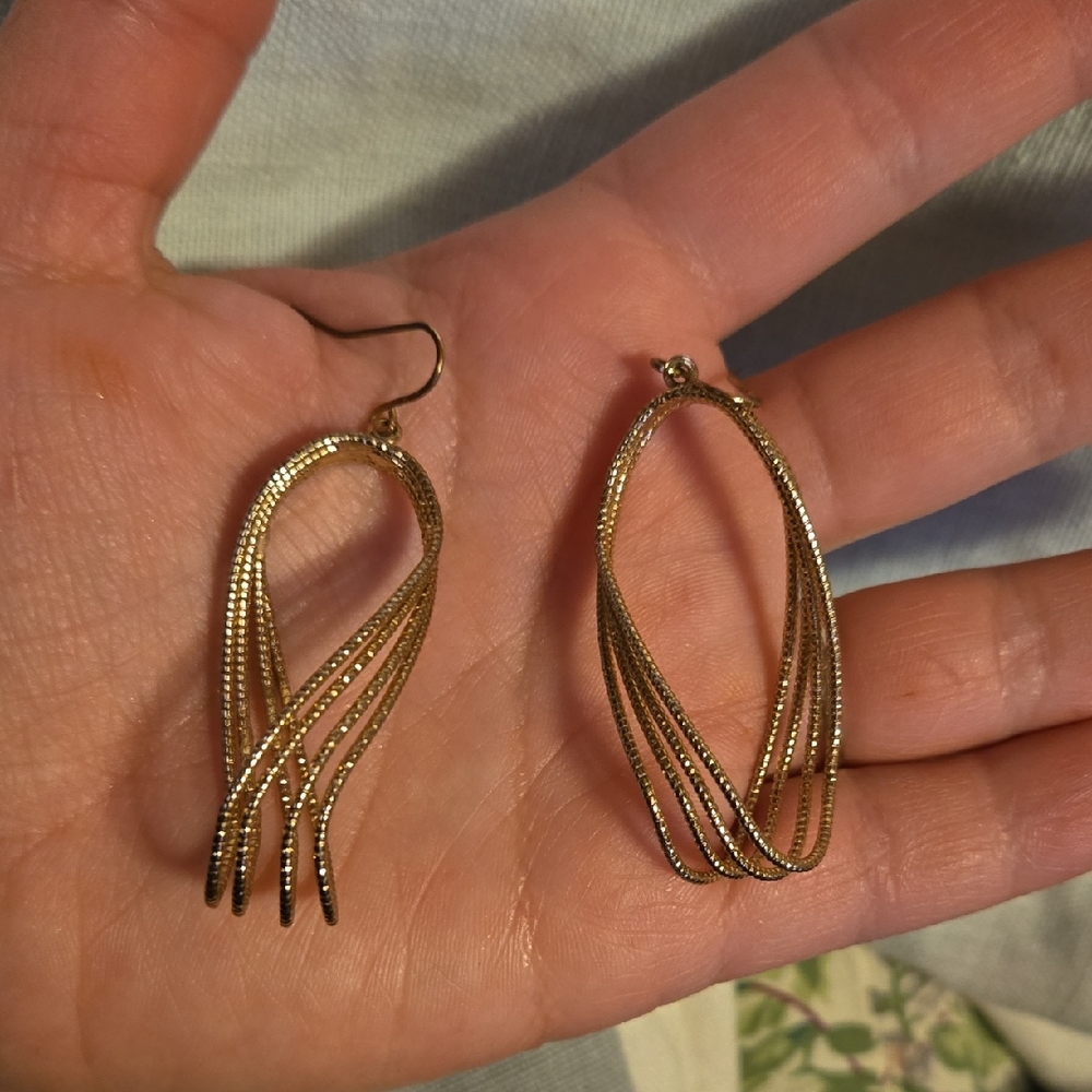 Elegant Gold Dangle Earrings